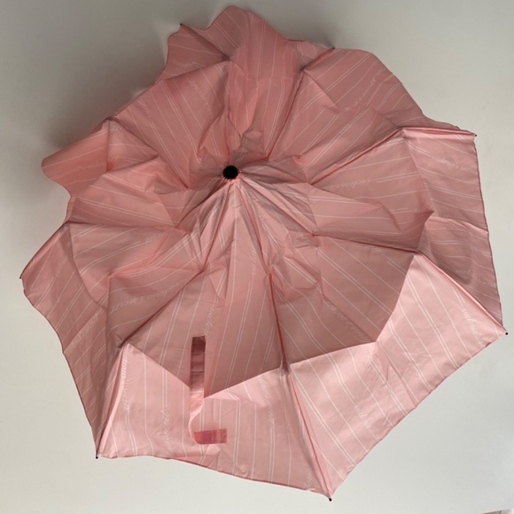 Victoria's Secret Nwt Pink w/ White Logo Compact Umbrella - Picture 3 of 7